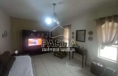 Casa com 3 quartos à venda no Bassan, Marília 