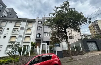 Apartamento semimobiliado no bairro panazzolo com 82m² de área privati