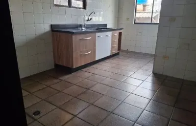 Casa locação, 2 dorm. com suíte,1 vg,90m²,vl lourdes em carapicuiba