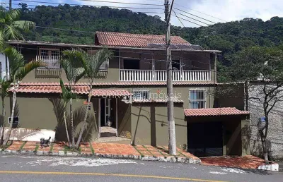 Casa com 6 quartos à venda, 325 m² por r$ 990.000 - vale do ipê - juiz de fora/mg
