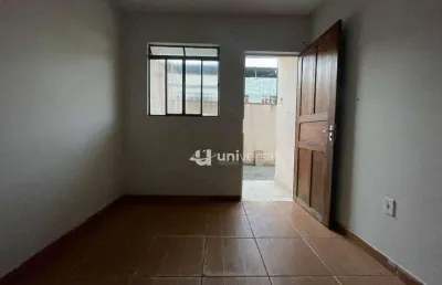 Casa com 2 quartos para alugar, 100 m² por r$800,00/mês - caiçaras - juiz de fora/mg
