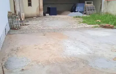 Terreno à venda no Vale das Palmeiras, Macaé 