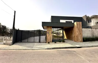 Casa em condomínio fechado no glória próximo de decathlon!