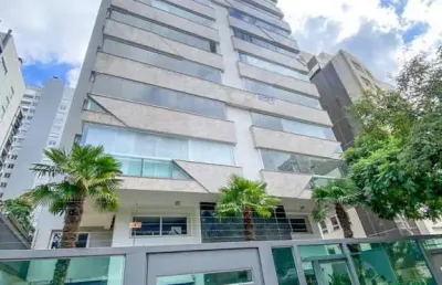 Apartamento finamente mobiliado no bairro exposição