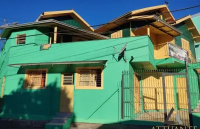 Casa com 6 quartos à venda no Santa Fé, Caxias do Sul 