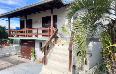 Casa com 3 quartos à venda em Serrano, Caxias do Sul 