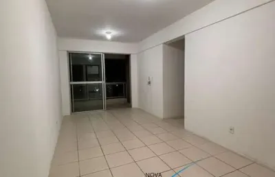 Apartamento com 3 quartos à venda na rua pataro machado, 310, centro, lauro de freitas, 68 m2 por r$ 430.000