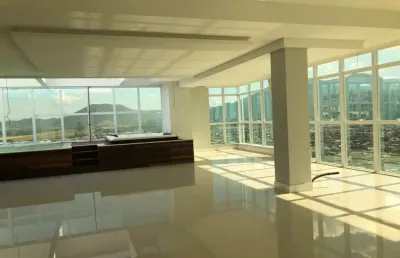 Apartamento de 5 suítes em 50 vezes para pagar ! em meia praia
