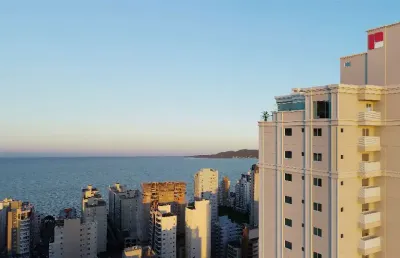 Apartamento de 4 suítes em 60 vezes para pagar ! em meia praia