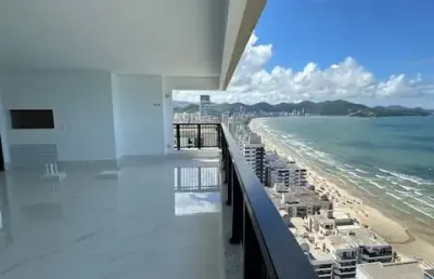 Penthouse com 04 suítes e 04 vagas de garagem, pronta pra morar!!!!