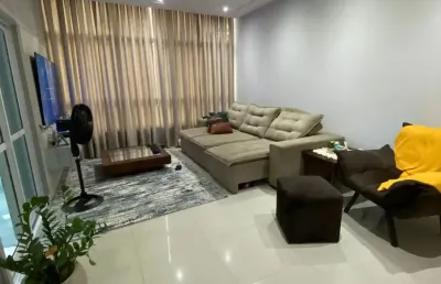 Apartamento diferenciado com 04 suítes e 02 vagas de garagem!!!