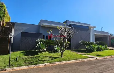 Casa térrea com 2 suítes em condomínio fechado, jd tatiaia - londrina - pr