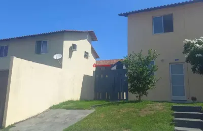 Casa em condomínio fechado com 2 quartos à venda na rua dirceu guimarães, 123, recanto do sol, são pedro da aldeia, 60 m2 por r$ 280.000
