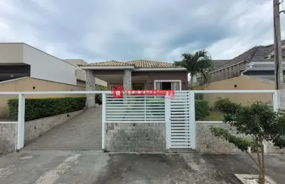 Casa em condomínio fechado com 3 quartos à venda na avenida mário theophilo guerra, 150, nova são pedro, são pedro da aldeia, 360 m2 por r$ 950.000