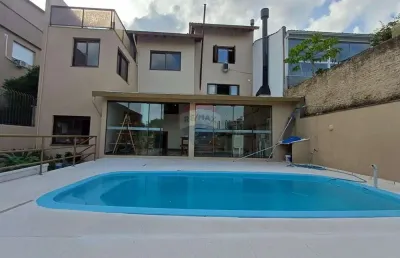 Casa com 3 quartos à venda na Rua Professor Abílio Azambuja, 43, Jardim do Salso, Porto Alegre