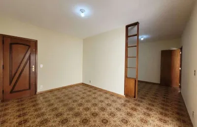 Imóvel à venda em jundiaí-sp: casa de 3 quartos, 1 suíte, 2 salas, 2 banheiros e 120m² no parque brasília - r$ 640.000,00
