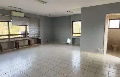 Sala comercial de alto padrão para locação em jundiaí-sp, vila virgínia: 1 sala, 2 banheiros, 1 vaga, 55m².