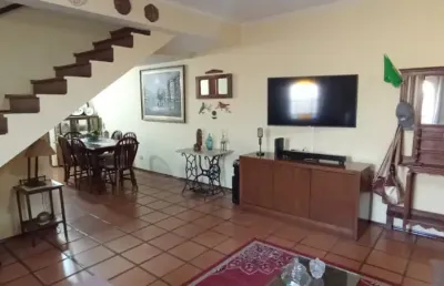 Casa com 2 quartos à venda na Rua Justo dos Santos Nunes, 38, Vila Guido, Itu