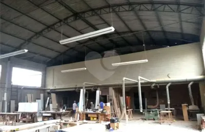 Prédio à venda na Francisco Rodrigues, Jaçanã, São Paulo