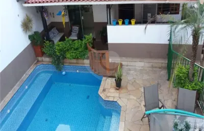 Casa com 3 quartos à venda na Rua Coruguati, Vila Matilde, São Paulo