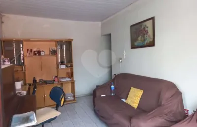 Casa térrea com 3 quartos à venda em vila nivi - sp