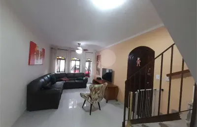 Casa com 3 quartos à venda na Rua Gurupatuba, Vila Mazzei, São Paulo