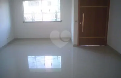 Casa com 3 quartos à venda na Rua Duarte, Vila Mazzei, São Paulo