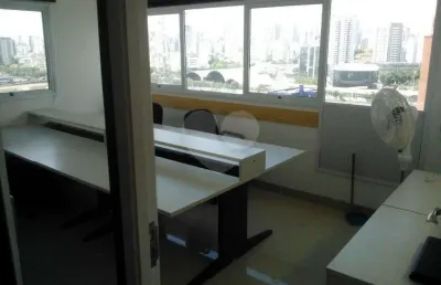 Sala comercial à venda na Rua do Bosque, Barra Funda, São Paulo