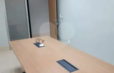 Sala comercial à venda na Rua da Consolação, Centro, São Paulo