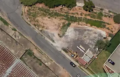 Terreno à venda na Rua Chapada de Minas, Campo Limpo, São Paulo