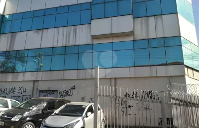 Prédio à venda na Rua Zulmira, Vila Guilherme, São Paulo