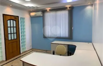 Sala comercial para alugar na Avenida Rio Branco, Barra Funda, São Paulo