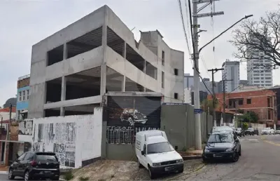Prédio para alugar na Rua Guarapuã, Tucuruvi, São Paulo