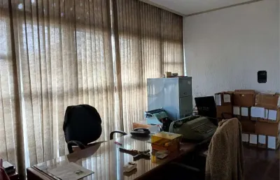 Sala comercial à venda na Rua Barão de Itapetininga, República, São Paulo