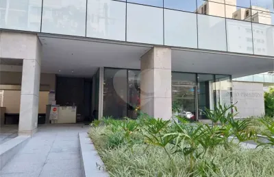 Sala comercial para alugar na Rua Fradique Coutinho, Pinheiros, São Paulo