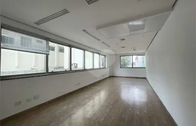 Sala comercial para alugar na Rua Artur de Azevedo, Jardim América, São Paulo