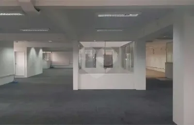 Prédio para alugar na João Batista, Centro, Osasco