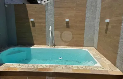 Casa com 2 quartos à venda na Rua Santa Luzia, Vila Caiçara, Praia Grande