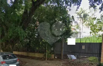 Terreno à venda na Rua São Benedito, Alto da Boa Vista, São Paulo