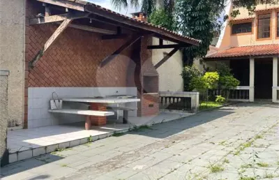 Casa com 3 quartos à venda na Rua Doutor Fernando Nascimento, Enseada, Guarujá