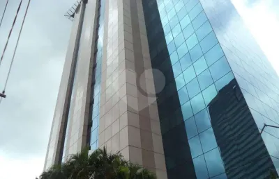Sala comercial para alugar na Avenida Eusébio Matoso, Butantã, São Paulo