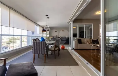 Apartamento com 3 quartos para alugar na Rua Mário Whately, 280, Alto da Lapa, São Paulo