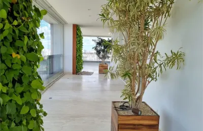 Apartamento com 4 quartos para alugar na Rua Inhambú, 97, Vila Uberabinha, São Paulo