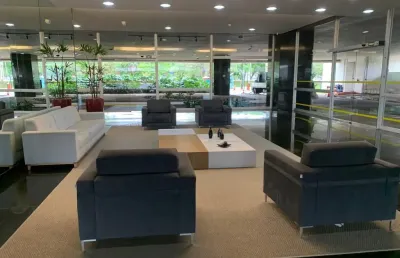 Sala comercial com 15 salas à venda na Avenida Maria Coelho Aguiar, 215, Jardim São Luís, São Paulo