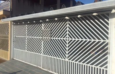 Casa térrea, bairro quitaúna em osasco, 135m², 2 quartos, 1 suíte, cozinha, 2 vagas, área de lazer