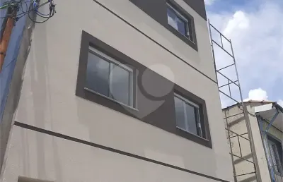 Studio em condomínio fechado localizado na parada ingelsa