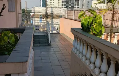 Maravilhosa casa construída em terreno de 550 m² em santana.
