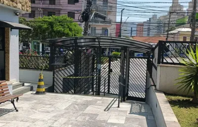 Ótimo apartamento com 3 quartos, uma suíte, 3 banheiros, 2 vagas de garagem.