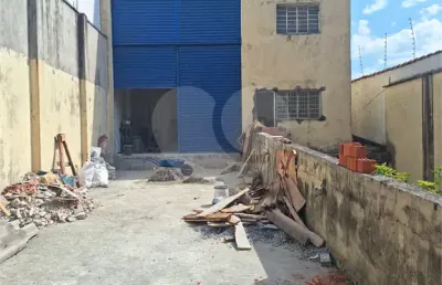 Barracão / Galpão / Depósito com 3 salas para alugar na Rua Júlio Sayago, Vila Ré, São Paulo