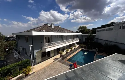 Casa em condomínio fechado com 5 quartos à venda na Rua Artur Sievers, 104, Jardim Ibiratiba, São Paulo
